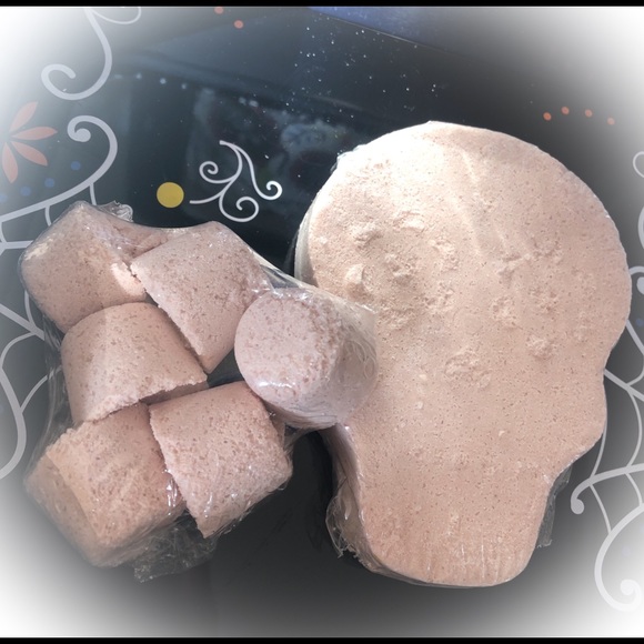 SOLD -Skull Spa Set (Pumpkin Spice) - Picture 5 of 7